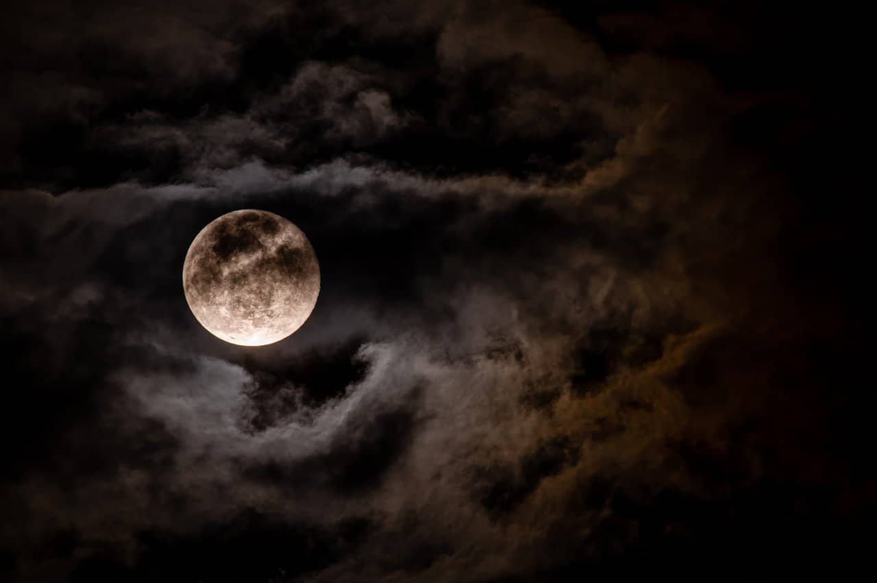 Une nuit sombre